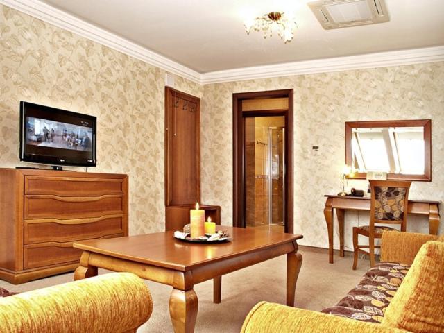 Hotel Fajkier Kroczyce Kültér fotó