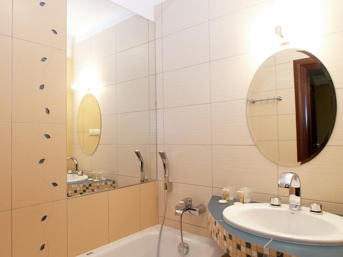 Hotel Fajkier Kroczyce Kültér fotó