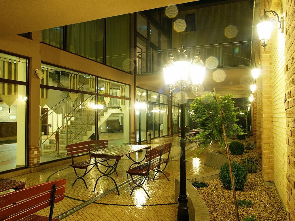 Hotel Fajkier Kroczyce Kültér fotó