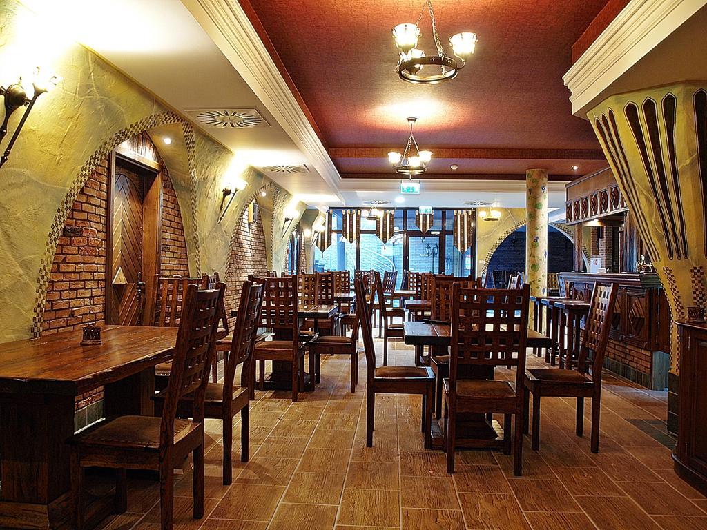 Hotel Fajkier Kroczyce Kültér fotó